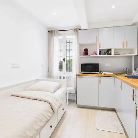 16 Elegant - Eiffel Tower & Roland-garros Bed & Breakfast Paris